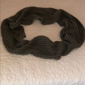 Cottonon infinity scarf olive green
